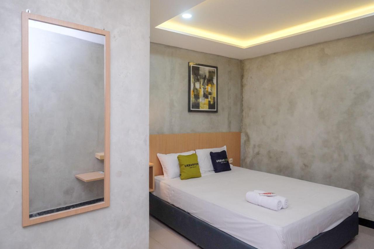 Urbanview Hotel Syariah Artamara Tegal By Reddoorz Exterior foto